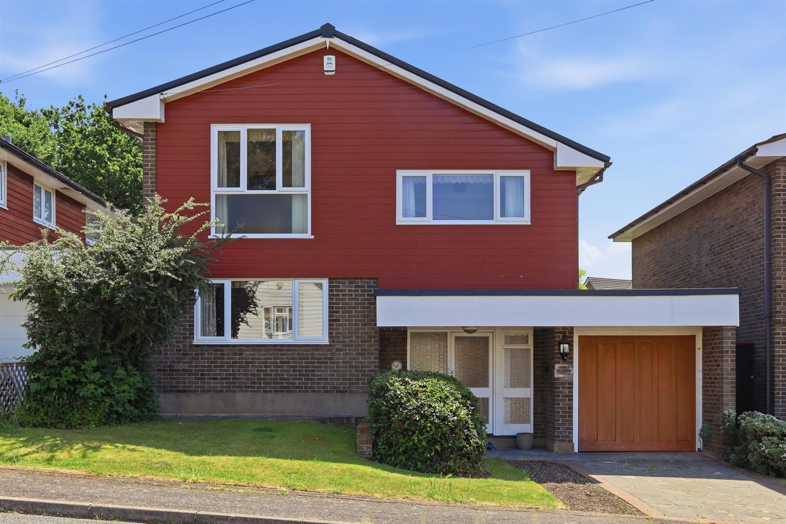 Cromwell Avenue
